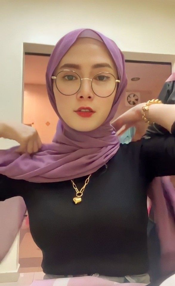 Viral Indonesia Jilbab Pamer Susu Padat Karya Anak Negeri Top Trending 1 Yandex New